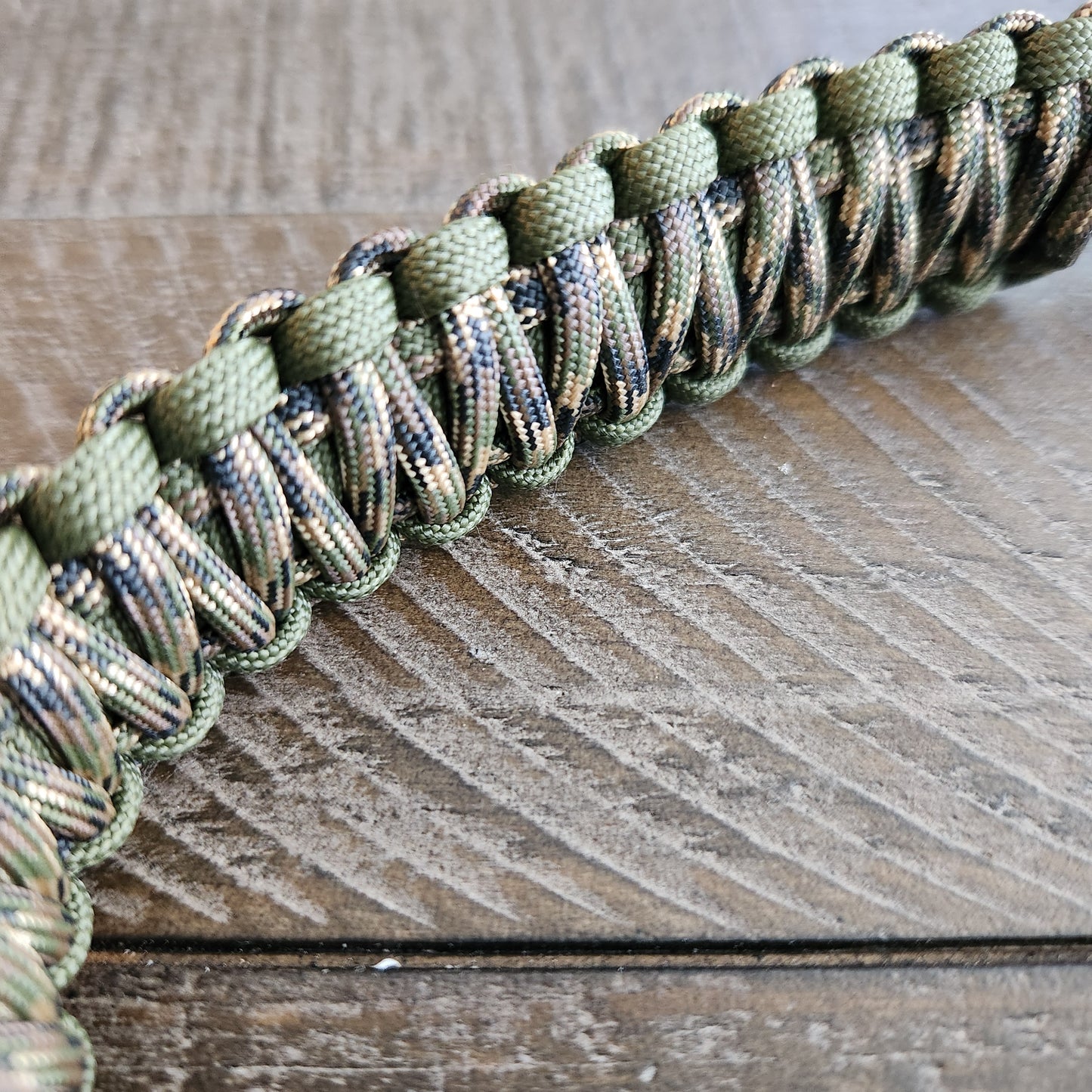 Paracord Game Strap (KIDS) - Forest Camo