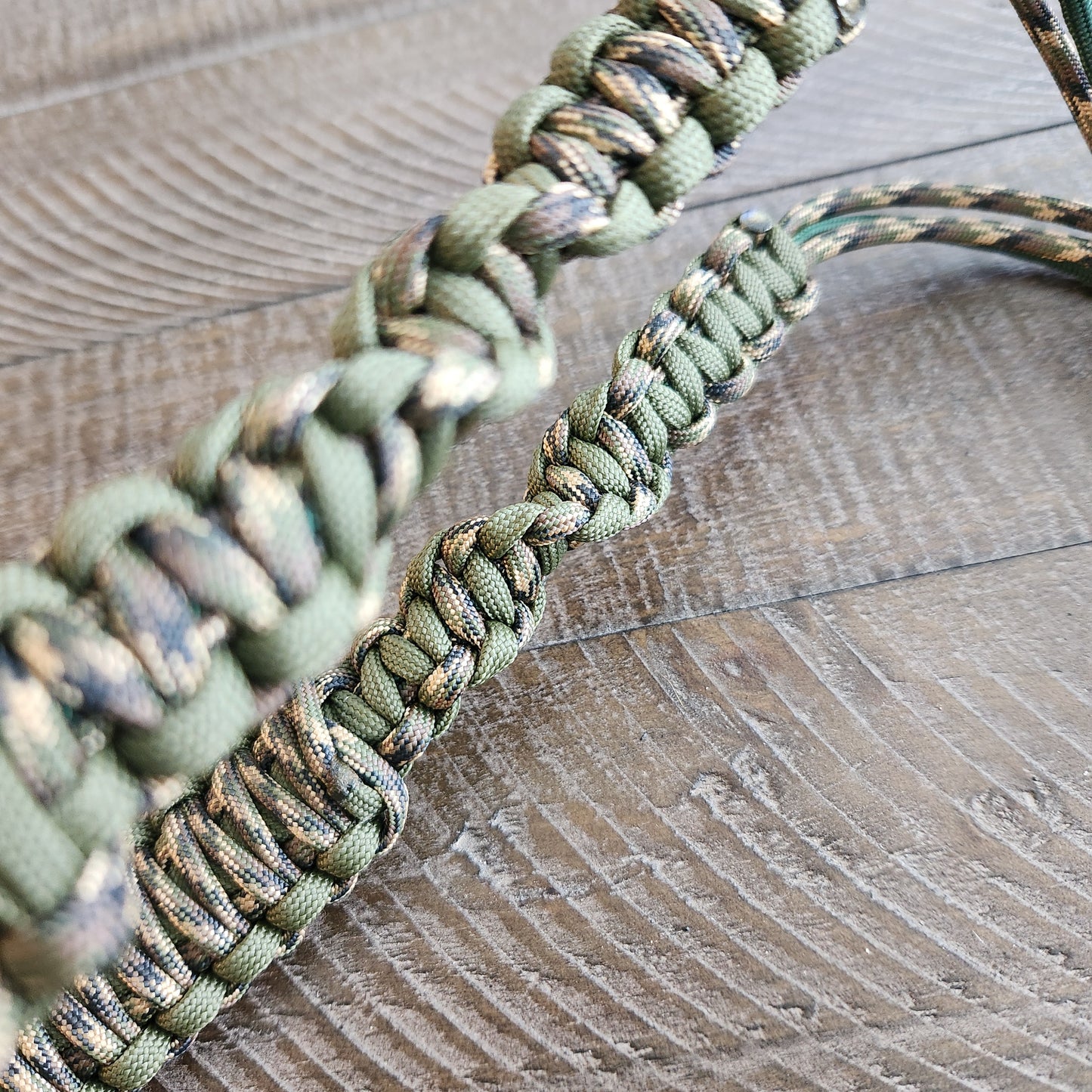 Paracord Game Strap (KIDS) - Forest Camo